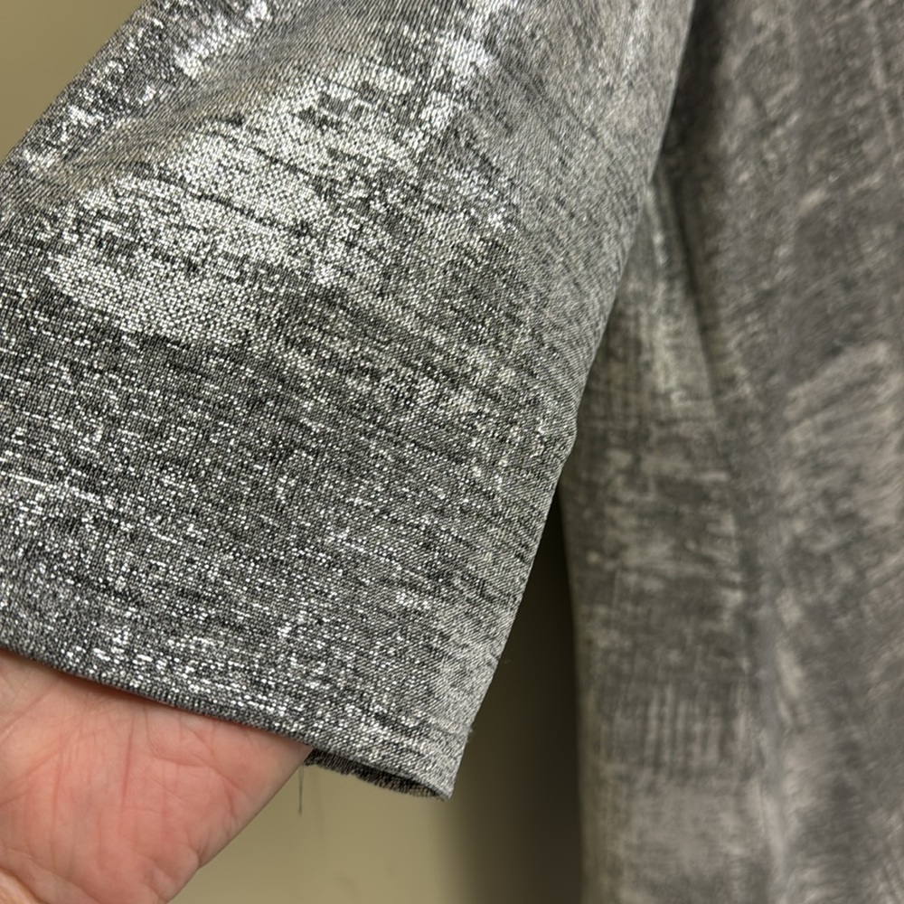 Plus Size Ruby Rd. Silver High Low Blouse - image 4